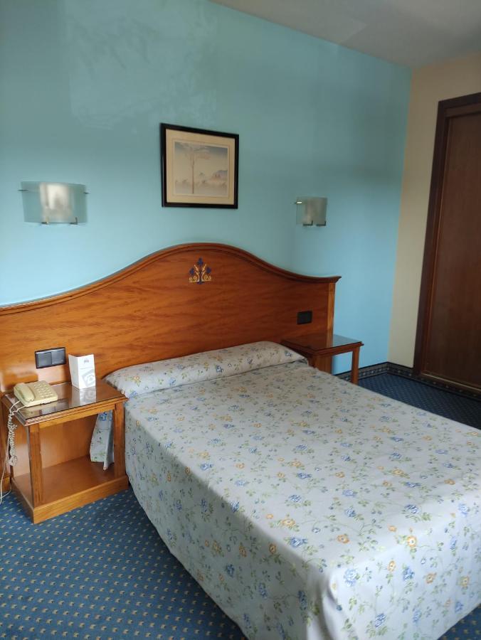 Hotel Ébora Talavera de la Reina Buitenkant foto